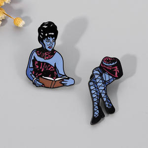 Venta caliente película de terror Pines de metal personalizado Halloween esmalte Pin personalizado Pines de solapa para ropa - Product Image 3