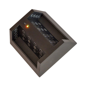 Dispositif d'audioconférence professionnel SafeTalk V4 Pro avec système de protection des conversations et 44 émetteurs acoustiques - Product Image 1