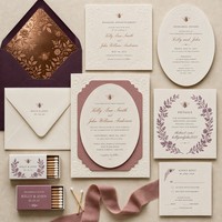Tarjeta de Invitación de Boda con Letras en Relieve 3D |   Inserto Ovalado de Cartón con Relieve Floral Intenso Personalizado