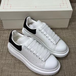 Zapatos de Diseñador de Lujo McQueenes, Zapatillas Deportivas de Plataforma con Cordones para Mujer, Suela Gruesa, Transpirables, Ligeras, Genuinas e Informales - Product Image 1