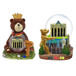 Globe d'eau allemand en résine personnalisé coloré pour la construction d'une maison de Berlin Buddy Bears Boule à neige souvenir - Product Image 1