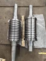 Pièces de concasseur à double rouleau personnalisées, rouleau de concassage en acier forgé pour l'exploitation minière