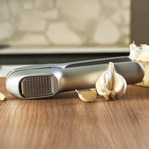 High Quality Stainless Steel Garlic <b>Press</b> Labor-Saving Rust-Proof Zinc Alloy Kitchen Gadget Manual Stainless Steel Tools Food - Product Image 5