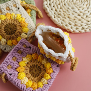 Best Selling Lovely Sunflower Crochet Bag Hollow-out Vintage Crochet Bag Handmade Gift Mini Vintage Keychain