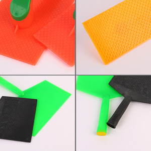 Planche à plâtrer en plastique avec poignée ergonomique pour la décoration intérieure et les outils de construction - Product Image 5