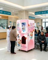 Kiosque commercial entièrement automatique pour la vente de crème glacée, avec unité de réfrigération intégrée, coque extérieure personnalisée, crème glacée molle intelligente