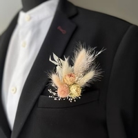 Boutonnière de marié rustique Meadow pour les mariages de printemps et les graduations Corsage de fleurs séchées et accessoire de boutonnière
