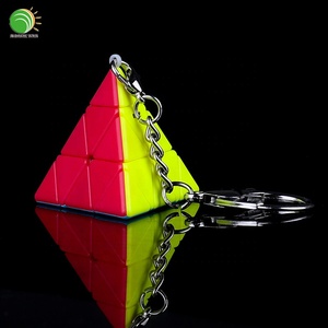 QIYI Jin Zi <span class=keywords><strong>Ta</strong></span> 3x3 clave Mini llavero de plástico magia cubo rompecabezas juguetes educativos - Product Image 1
