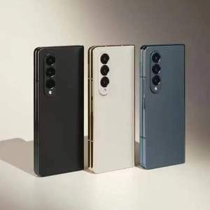 Galaxy Z Fold 4 5G Versione Globale Sbloccata, Smartphone GSM/CDMA/LTE, 12GB RAM, Dual SIM - Product Image 1