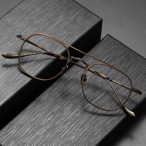 Osicare M3077 di lusso di marca <span class=keywords><strong>Vintage</strong></span> occhiali ottici a doppio ponte lato in ottone <span class=keywords><strong>Cornice</strong></span> <span class=keywords><strong>Cornice</strong></span> di Design in titanio occhiali in vetro cornici - Product Image 1