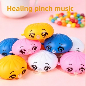 En stock, jouets transfrontaliers de décompression en forme de petits pains vapeur, à presser, à bulles, pour les cheveux, en plastique - Product Image 2