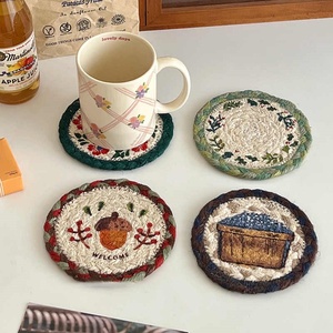 Vente en gros 12 cm INS petit rond clair lin ficelle tressée isolation maison mignon napperon sous-verres pour <span class=keywords><strong>thé</strong></span> et café tapis et tampons - Product Image 2