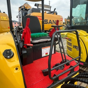 Excavatrice d'occasion Komatsu PC20 2 tonnes PC30, mini-excavatrice d'occasion avec moteur d'origine EPA, best-seller, pas cher - Product Image 4