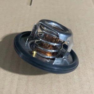 เทอร์โมสตัทเครื่องยนต์ TMS รุ่น RE501052 สำหรับรถแทรกเตอร์และเครื่องยนต์จอห์นเดียร์ อะไหล่ทดแทน - Product Image 3