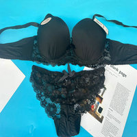 Ensemble soutien-gorge et culotte grande taille pour femme, modèle YRF033, taille 42-52D, couleur or, avec cintre, 2,25 dollars.