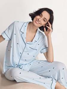 Conjunto de Pijama a Rayas de Moda para Mujer, Conjunto de Pijama de Modal/Algodón/Bambú con Estampado de Mariposas, Ropa de Dormir para Mujer - Product Image 2
