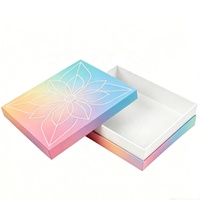 Boîtes à portefeuilles en carton de luxe avec impression de logo personnalisée OEM, gaufrage et finition brillante, emballage cadeau pour chaussettes pour bébés et hommes