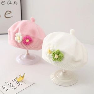 Béret tricoté pour bébé fille, en coton respirant, rayé, avec un joli motif de petite fleur, bonnet d'hiver pour enfants - Product Image 3