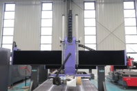 Machine de gravure puissante à 4 axes avec changeur d'outils automatique, routeur CNC AKM1325C-4A pour l'artisanat du bois et l'utilisation industrielle