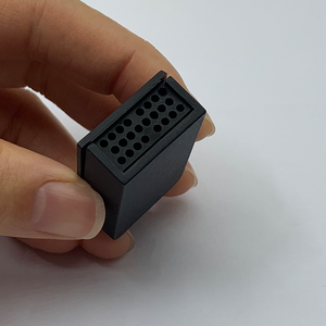 ตัวเชื่อมต่อไฟเบอร์ออปติกแบบสี่เหลี่ยม 24 ตำแหน่ง 2.0 มม. 1.2 มม. 0.9 มม. 48 ตำแหน่ง 0.9 มม. สายไฟเบอร์ออปติกแบบ Pigtail สำหรับติดตั้งบนแผง สีดำ - Product Image 3