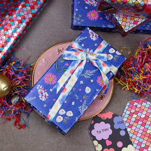 Fábrica al por mayor 80g cumpleaños personalizado lujo 43cm X 3M rollo de papel metálico papel de regalo para embalaje - Product Image 6