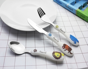 Poignée en plastique <span class=keywords><strong>Couverts</strong></span> Pour Enfants de Bande <span class=keywords><strong>Dessin</strong></span>ée qui Respecte L'environnement Coloré Enfants Ensemble de <span class=keywords><strong>Couverts</strong></span> - Product Image 2