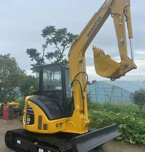 Excavadora Pequeña Komatsu PC55 en Venta con Componentes Esenciales: Bomba, Motor - Product Image 2