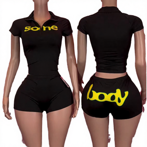 Conjunto Deportivo Casual de 2 Piezas para Mujer – Top de Manga Corta con Media Cremallera y Pantalones Cortos, Diseño Liso, Corte Ajustado, Largo hasta la Rodilla, Verano - Product Image 4