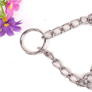 Collar de cadena metálica con eslabones grandes, ideal para mascotas y accesorios de moda. - Product Image 2