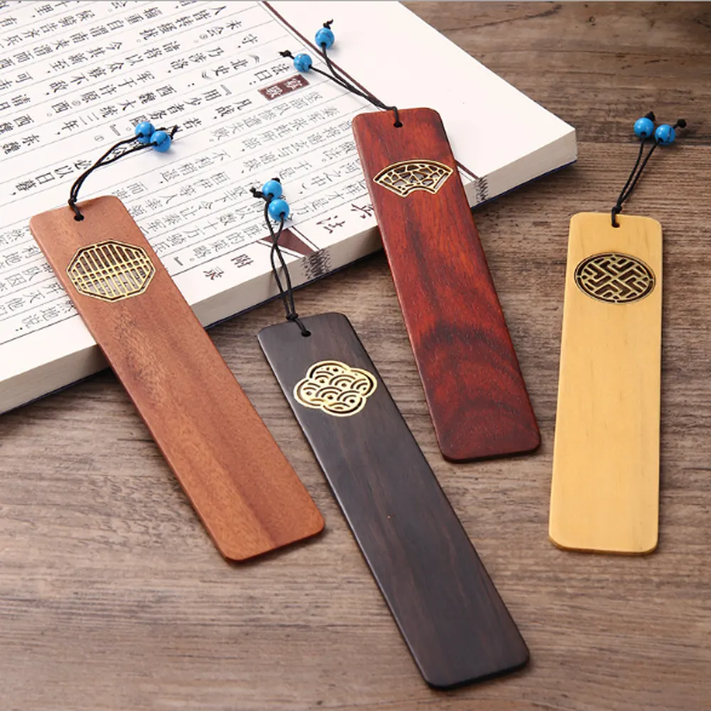 Traditionelle China Souvenir Geschenk Lesezeichen Laser geschnitzte Holz Lesezeichen