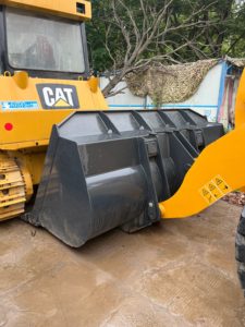 Chargeuse sur pneus d'occasion à prix abordable, 5 tonnes, haute qualité, 856h, capacité 3 m³ pour travaux de terrassement - Product Image 6