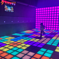 Meilleur prix pour dalles de sol LED modulaires interactives personnalisées 30x30cm en verre trempé avec éclairage RGB à induction pour salle de jeux