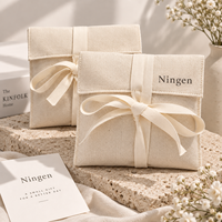 Pochette cadeau en lin avec nœud en ruban, sac enveloppe pour faveurs de mariage, emballage de bijoux, logo personnalisé, vente en gros