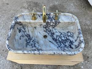 Lavabo de Mármol Calacatta Viola de Lujo con Grifo Integrado, Lavabo de Baño de Piedra Natural Hecho a Mano - Product Image 2
