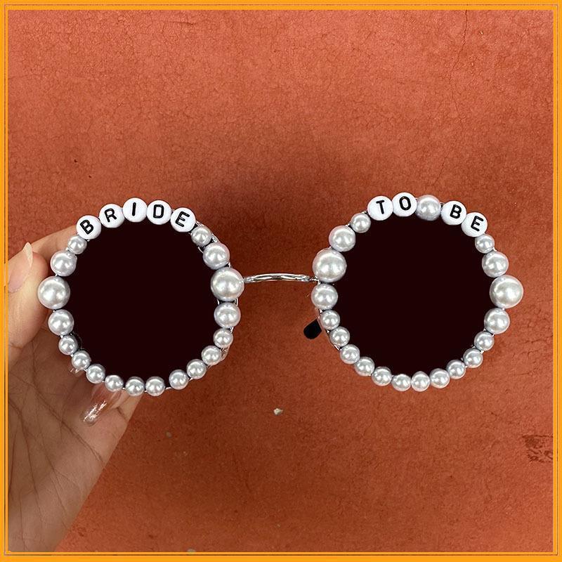 white Round with pearls - BRIDE TO BE