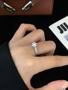 Anillo de diamante PT950 de lujo 1.057ct Piedra principal 0.162ct Piedra secundaria Nuevo gabinete superior Compromiso Platino NGTC Bodas - Product Image 6