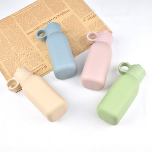Tasse à eau en silicone pour bébé, qualité alimentaire, sans BPA, écologique, avec paille, pour tout-petits et enfants, idéale pour les repas et les boissons des nourrissons – Vente directe usine - Product Image 2