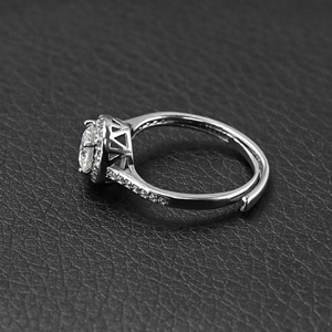 Anillo de Moissanita Redonda de 0.8CT con Halo, D VVS1, Ajustable, Chapado en Oro de 18K, Anillo de Compromiso y Boda para Mujer, Venta al Por Mayor - Product Image 2