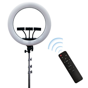 <span class=keywords><strong>Prix</strong></span> usine maquillage professionnel Tik Tok Youtube LED Selfie anneau lumière de remplissage 18 ''anneau lumineux avec support de trépied pour téléphone - Product Image 5