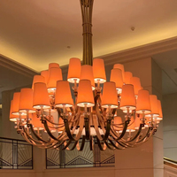 Fabricant d'éclairage Lampe suspendue de luxe design artistique Luminaire d'hôtel Escalier d'intérieur Salon Décoration de mariage Lustre en cristal K9