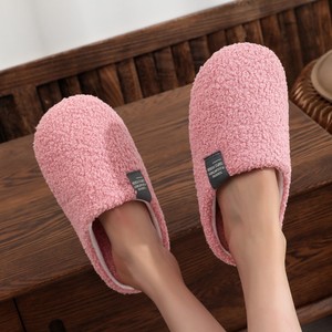 <span class=keywords><strong>Chaussons</strong></span> d'intérieur chauds en polaire Teddy pour femme, à bout fermé, semelle souple en daim, antidérapants et silencieux, pour l'hiver et l'automne - Product Image 2