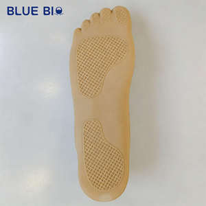 Couverture de pied prothétique en fibre de carbone, compatible avec les matériaux en polyuréthane, durable et résistante - Product Image 1