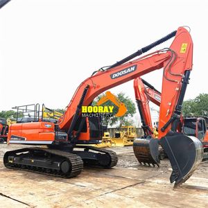 Excavadora Usada en Venta, Doosan DX300LC-9C de 30 Toneladas, Modelo 2018, Motor de 151KW, Excelente Estado de Funcionamiento, Origen Japón - Product Image 3