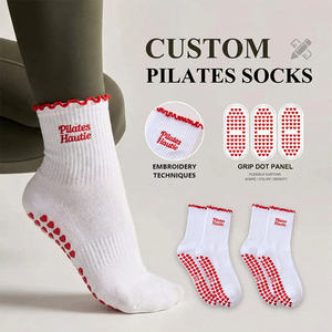 Chaussettes antidérapantes personnalisées BiLu pour Pilates et Yoga, avec étiquette privée et emballage sur mesure - Product Image 1