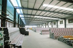 Ruban à mesurer de soudage en alliage d'aluminium de la série 6000 avec des graduations claires, une construction durable, un niveau et un télemètre - Product Image 6