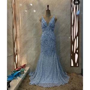 Robe moulante la plus vendue avec motif uni, entièrement en tissu, taille personnalisée disponible, robe moulante en vente - Product Image 1