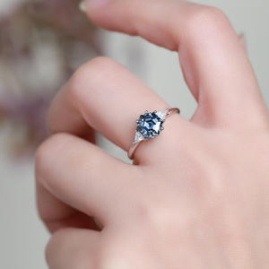 Anillos de Moissanita Gris Kuololit, Oro Blanco de 10K, Anillo de Compromiso, Boda, Promesa, Hexagonal Gris Natural para Mujer, Sólido de 7mm - Product Image 2