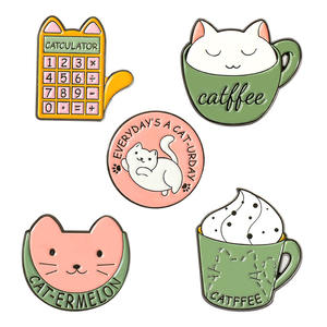 Épingle en émail drôle mignon de collection de chat de <span class=keywords><strong>café</strong></span> insignes de calculatrice broches de tasse de crème glacée épinglettes de chat barbu paresseux - Product Image 6