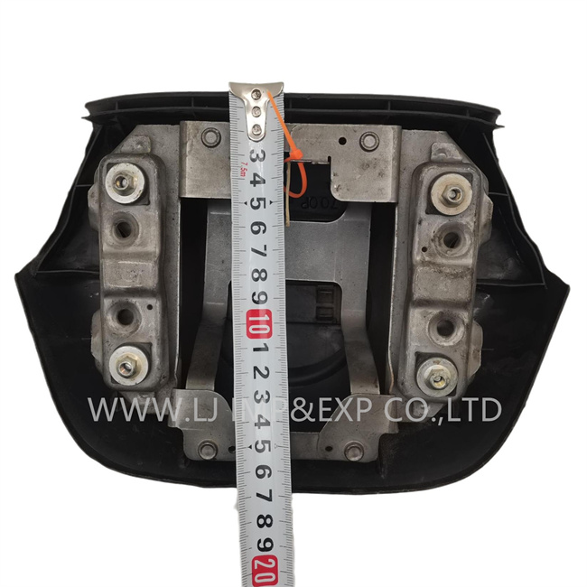 Auto Parts 4HG1 NPR Trumpet Cover 8980027970 Wholesale
