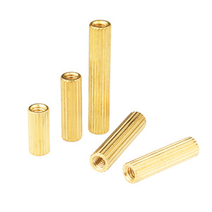 สตั๊ดทองเหลือง CNC ความแม่นยำสูง M2.5x0.45 ผิวหน้าแบบมีร่อง พร้อมน็อตหกเหลี่ยมเกลียวสองด้าน สำหรับฮาร์ดแวร์เมนบอร์ด PCB โรงงานเสฉวน - Product Image 4